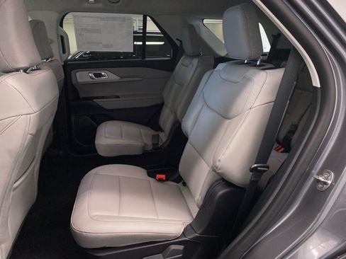 New 2026 Ford Explorer Active w/ Active Comfort Package AWD/4WD image 11