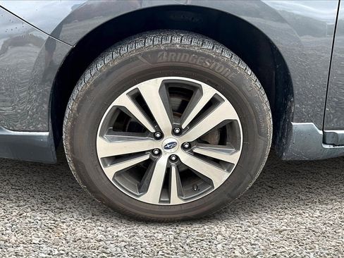 Used 2018 Subaru Outback 2.5i Limited image 7