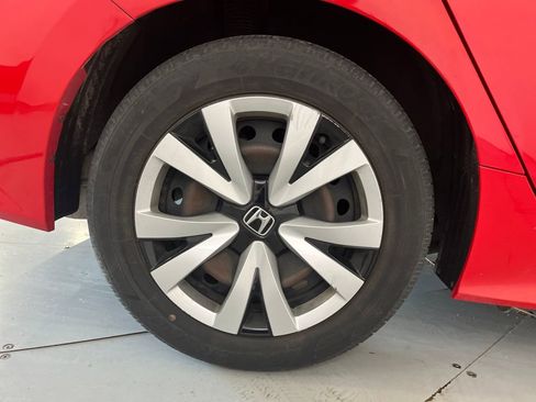 Used 2022 Honda Civic LX image 16