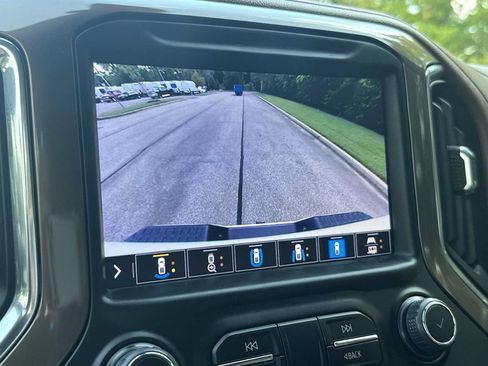 Certified 2022 Chevrolet Silverado 2500 High Country w/ Technology Package AWD/4WD image 32