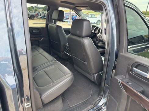 Used 2020 GMC Sierra 1500 SLT RWD image 12