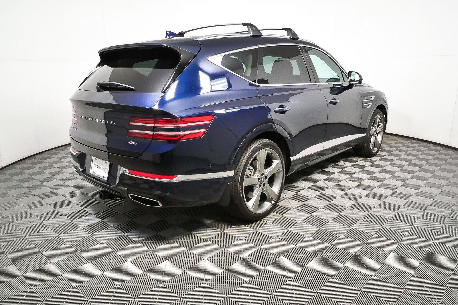 Used 2022 Genesis GV80 2.5T w/ Prestige Package 04 AWD/4WD image 3