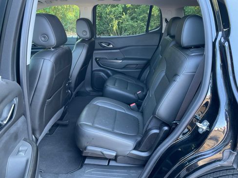 Used 2021 GMC Acadia SLT w/ Elevation Edition FWD image 34