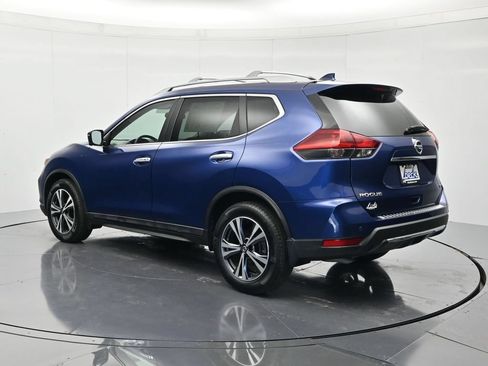 Used 2019 Nissan Rogue SV w/ Premium Package FWD image 7