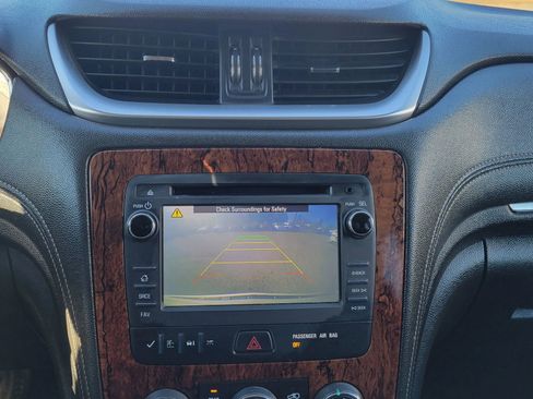 Used 2014 Chevrolet Traverse LT w/ All-Star Edition image 34