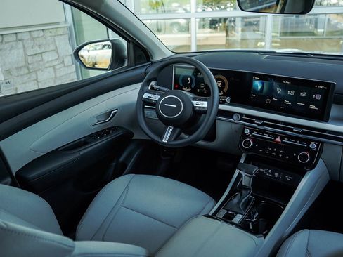 New 2025 Hyundai Tucson SEL image 15