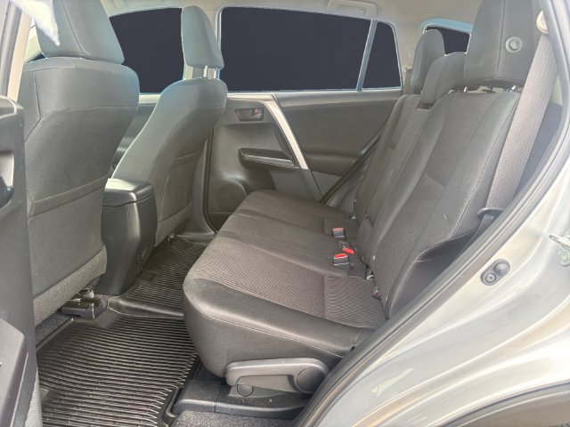 Used 2018 Toyota RAV4 LE w/ All Weather Liner Package AWD/4WD image 13