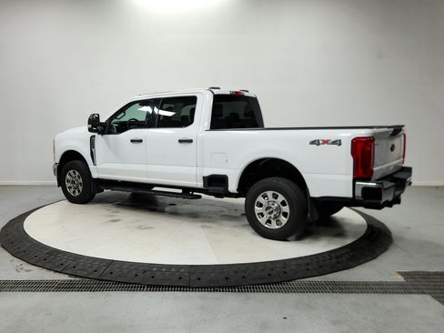 Used 2023 Ford F250 XLT AWD/4WD image 11