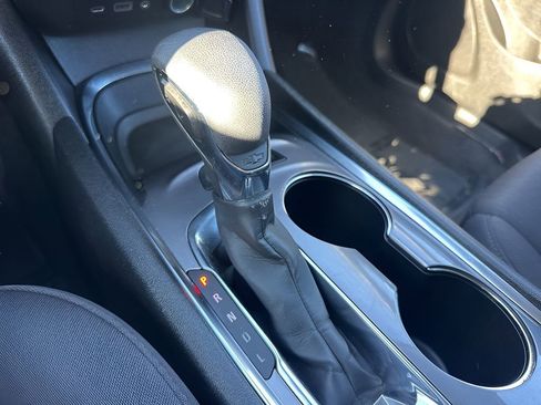 Used 2023 Chevrolet Malibu LT image 16