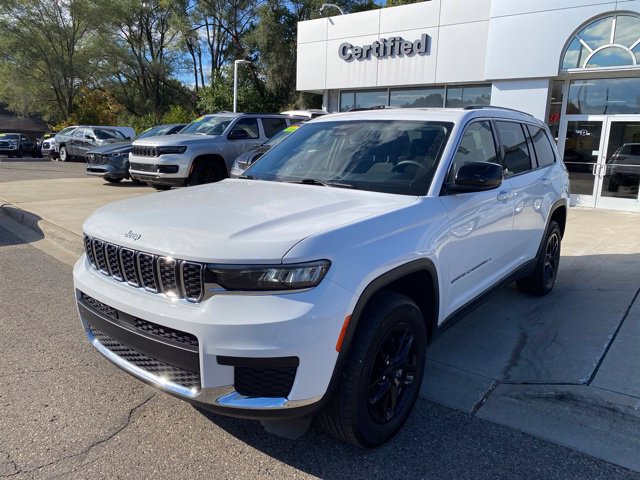 Used 2023 Jeep Grand Cherokee L Laredo AWD/4WD image 11