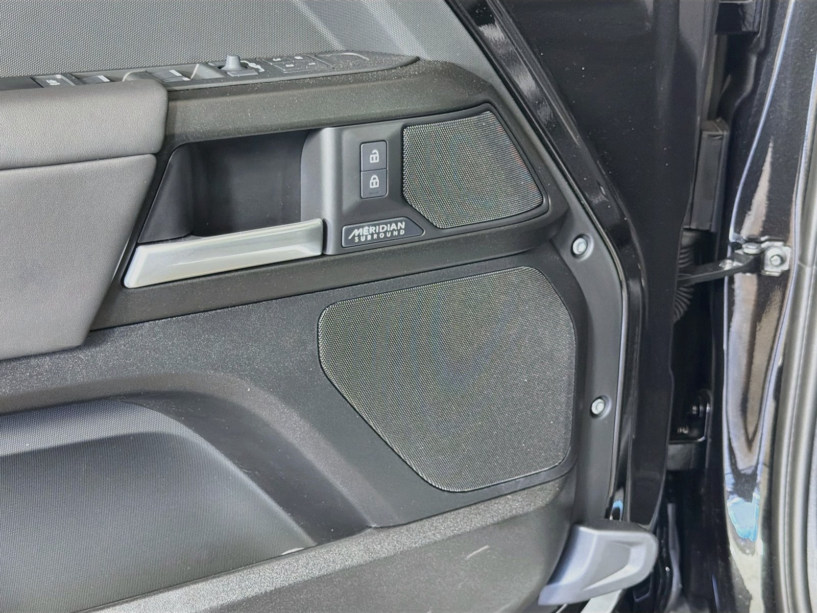 New 2026 Land Rover Defender 130 V8 AWD/4WD image 22