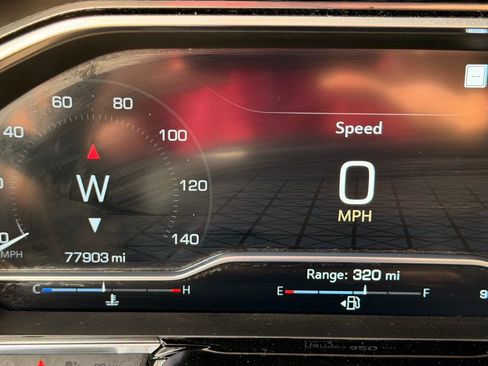 Used 2022 GMC Sierra 1500 SLT w/ SLT Premium Plus Package AWD/4WD image 14