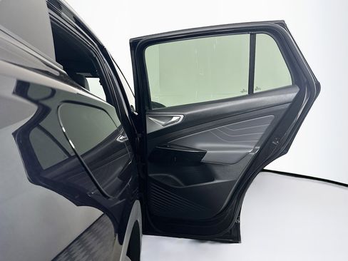 Used 2023 Volkswagen ID.4 Pro S Plus AWD/4WD image 32