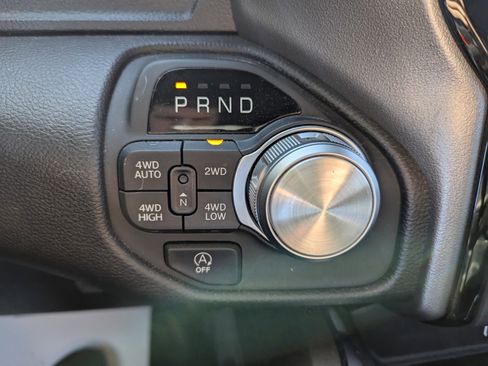 Used 2025 RAM 1500 Laramie image 19