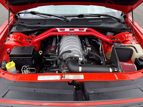 Used 2009 Dodge Challenger SRT8 w/ SRT Option Group II RWD image 30