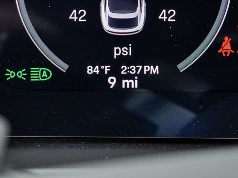 New 2026 Porsche Cayenne GTS AWD/4WD image 12