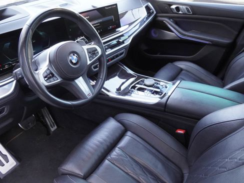 Certified 2024 BMW X7 xDrive40i w/ M Sport Package AWD/4WD image 9