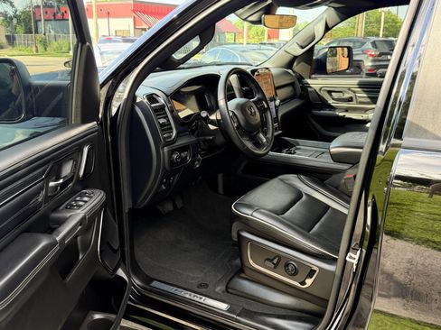 Used 2024 RAM 1500 Limited w/ Night Edition AWD/4WD image 12