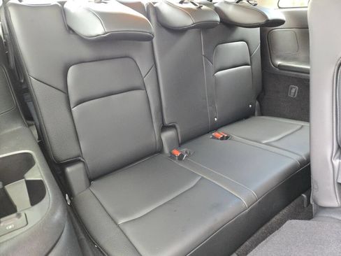 Used 2024 Nissan Pathfinder SL AWD/4WD image 12