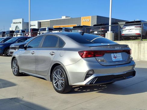 Used 2024 Kia Forte GT-Line FWD image 2