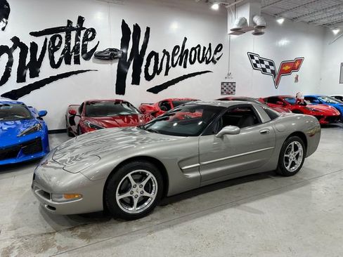 Used 2002 Chevrolet Corvette Coupe image 26