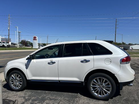 Used 2011 Lincoln MKX AWD w/ 102A Rapid Spec Order Code image 2