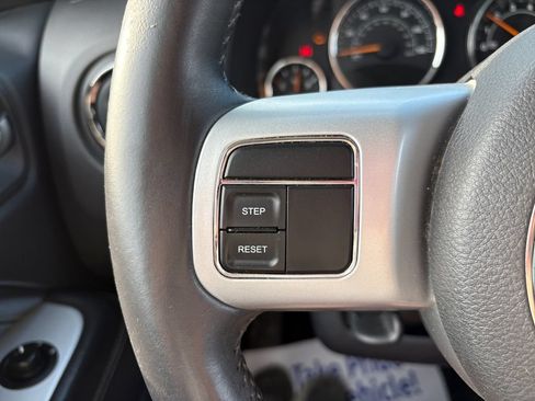 Used 2016 Jeep Compass High Altitude FWD image 14