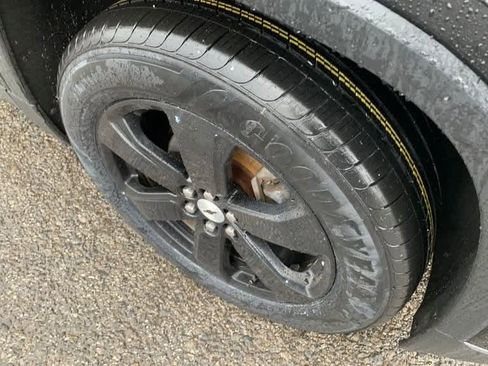 Used 2018 Chevrolet Traverse LT w/ LPO, Floor Liner Package image 11