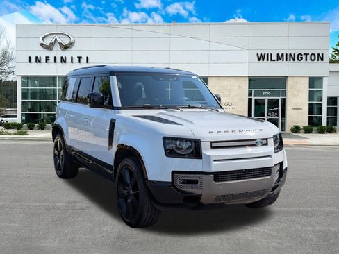 Used 2024 Land Rover Defender 110 X-Dynamic SE AWD/4WD image 1