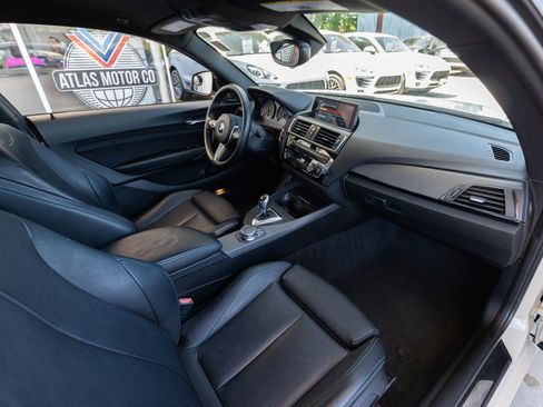 Used 2017 BMW M2 RWD image 21