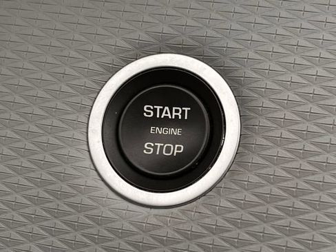 Used 2022 Land Rover Range Rover Evoque R-Dynamic S image 19