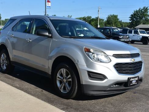 Used 2017 Chevrolet Equinox LS FWD image 9