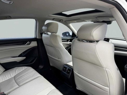 Used 2018 Honda Accord Touring image 46