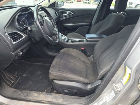 Used 2015 Chrysler 200 Limited w/ Convenience Group FWD image 8