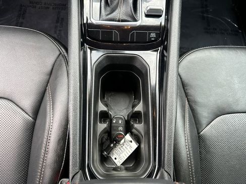 Used 2022 Jeep Compass Limited image 25