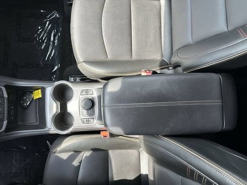 Used 2024 GMC Terrain AT4 w/ LPO, Floor Liner Package AWD/4WD image 23