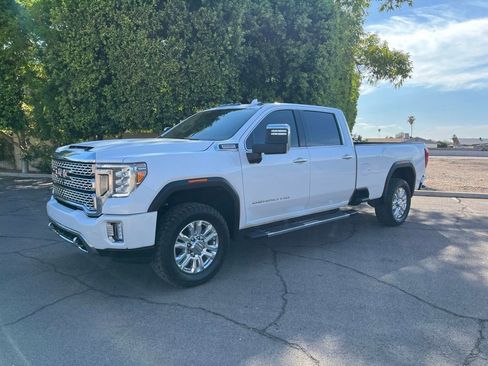 Used 2023 GMC Sierra 3500 Denali image 4