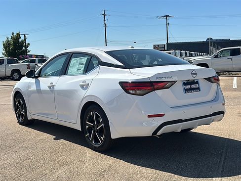 New 2025 Nissan Sentra SV image 6