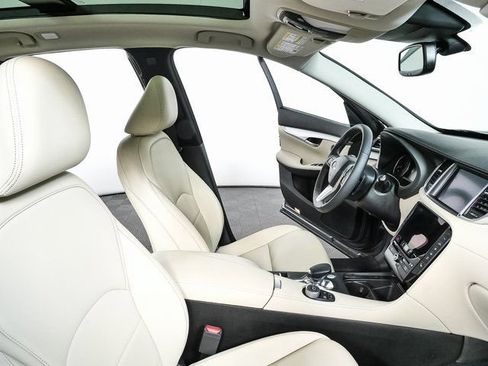 Used 2020 INFINITI QX50 Luxe w/ Navigation Package AWD/4WD image 23