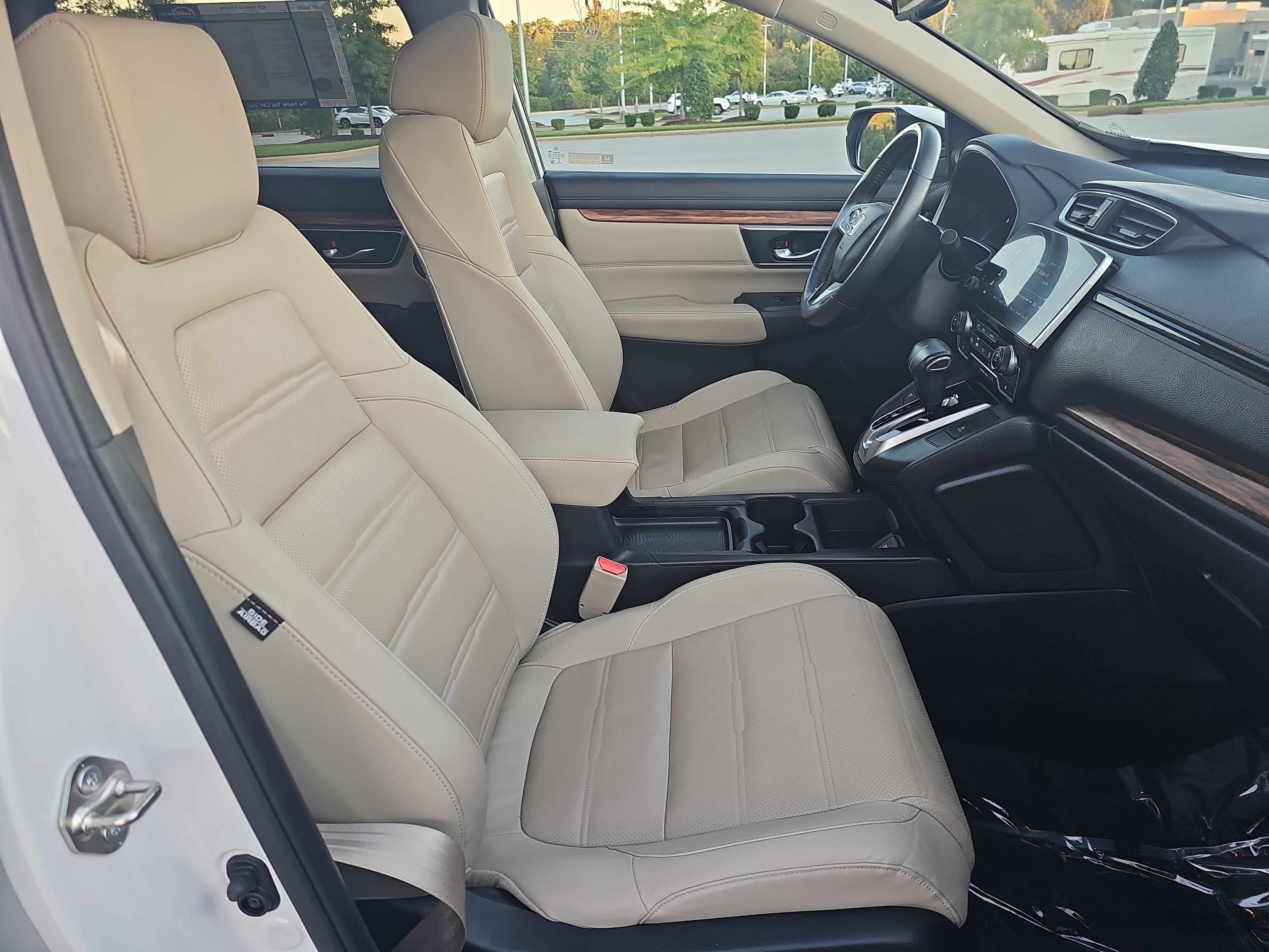 Used 2019 Honda CR-V Touring image 10