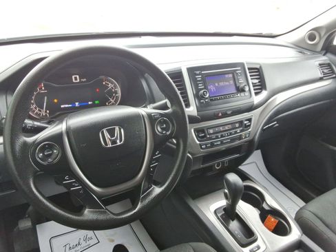 Used 2019 Honda Ridgeline Sport image 12