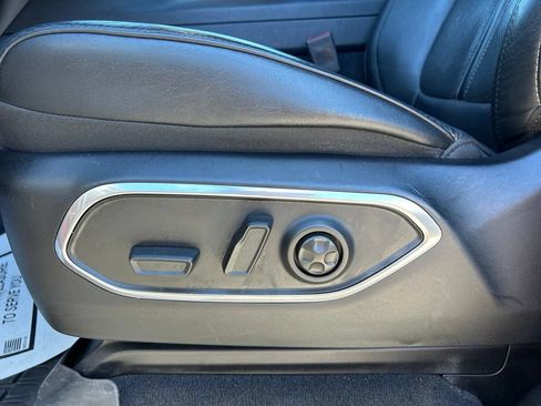 Used 2024 Jeep Wagoneer L Series II w/ Flexible Seating Group AWD/4WD image 16