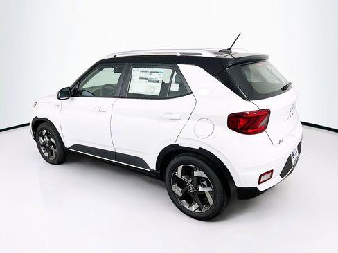 New 2026 Hyundai Venue SEL image 5