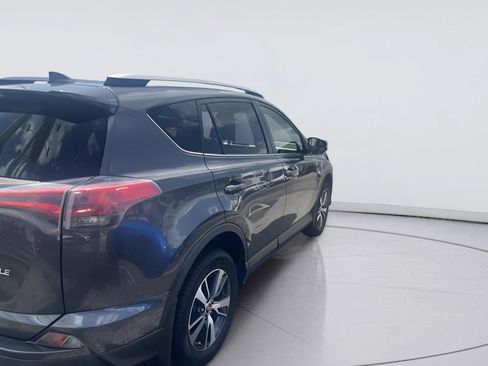 Used 2016 Toyota RAV4 XLE FWD image 2