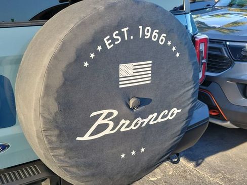 Used 2022 Ford Bronco Badlands AWD/4WD image 8