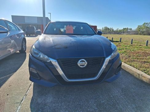 Used 2019 Nissan Altima 2.5 S image 2