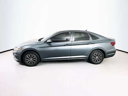Used 2020 Volkswagen Jetta SE image 4