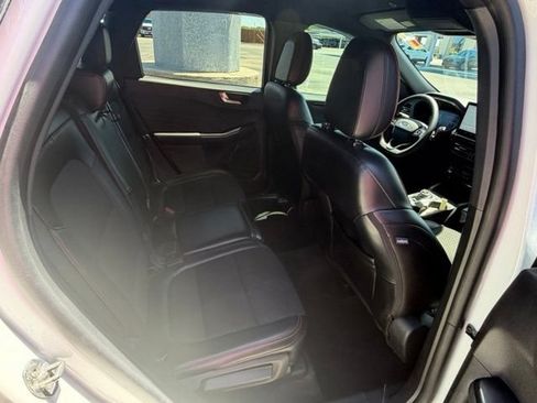 Used 2024 Ford Escape ST-Line w/ Tech Pack #1 FWD image 13