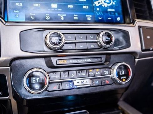 Used 2022 Ford F450 Platinum w/ FX4 Off-Road Package image 28