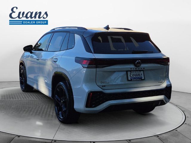 New 2026 Volkswagen Tiguan SE R-Line AWD/4WD image 4